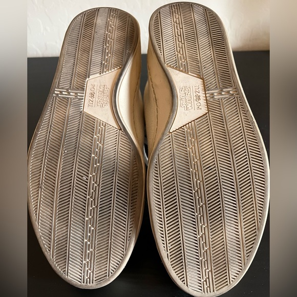 PoZu Resistance Sneakers - Picture 4 of 5